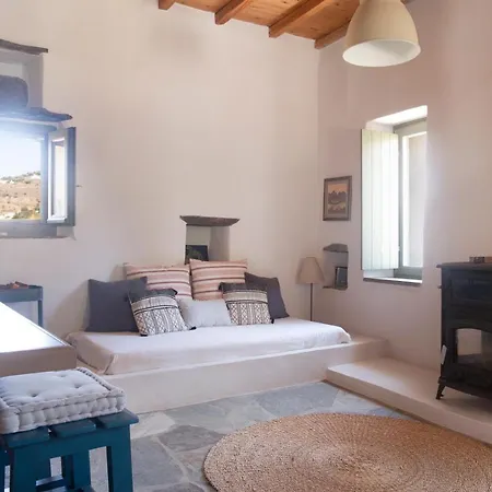 Country house Under The Linden Tree Tinos Koumaros